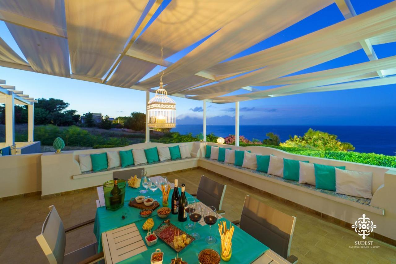 Villa Vittoria - Waterfront House Augusta Exterior photo